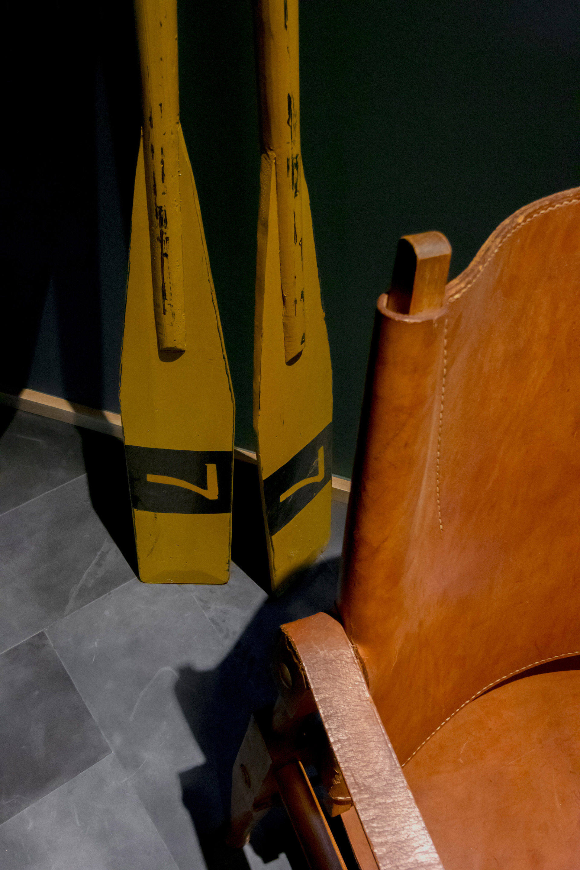 Detail Sessel und Paddel Dekoration
