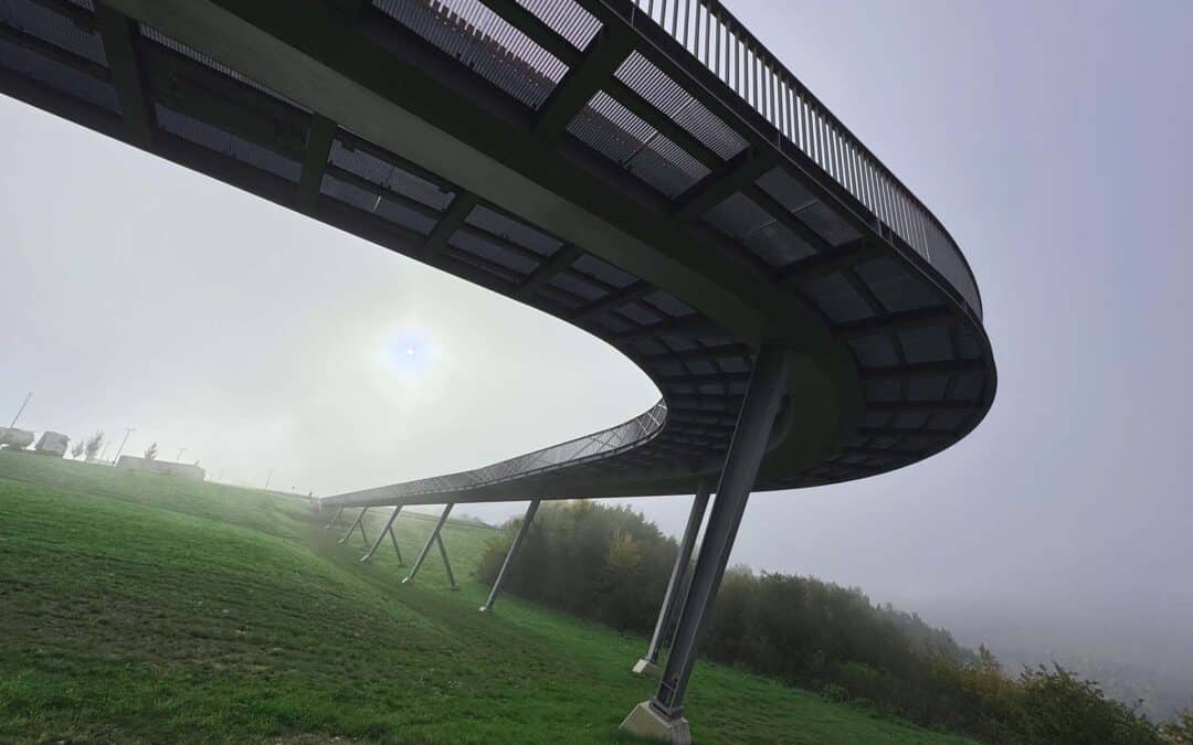 Skywalk an der Mosel der Panoramasteg am Parkplatz Moselblick